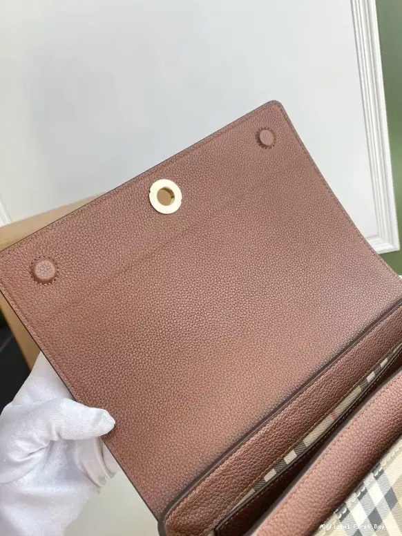 Official First Bag Ru Crossbody Bag-25-8.5-18cm Note BURBERRY 0522